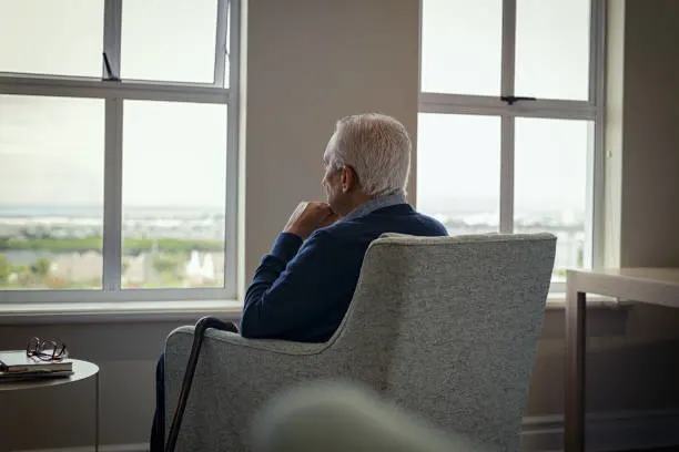 how to overcome loneliness at old age